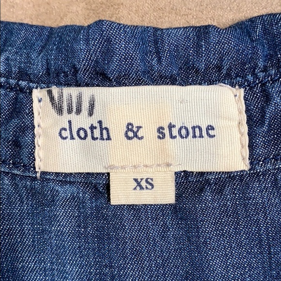 Cloth & Stone Popover Tunic Size XS - Picture 7 of 9